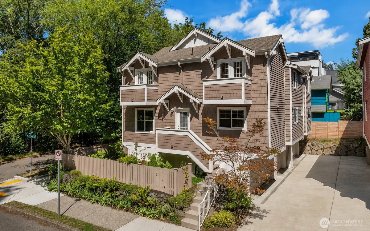 4720 Interlake Avenue N, Seattle, WA 98103 - #1