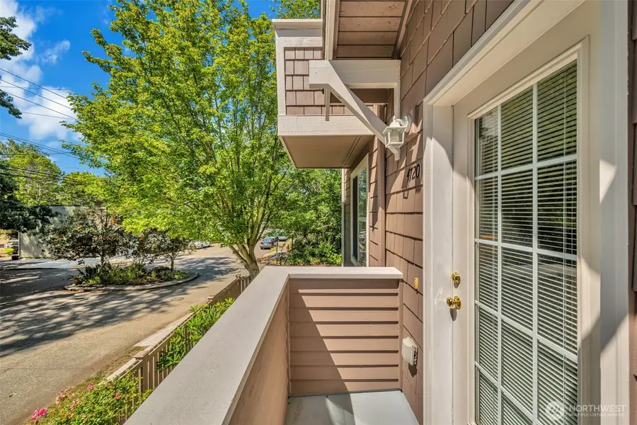 4720 Interlake Avenue N, Seattle, WA 98103 - #2