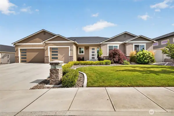 2637 7th St Se, East Wenatchee, WA 98802
