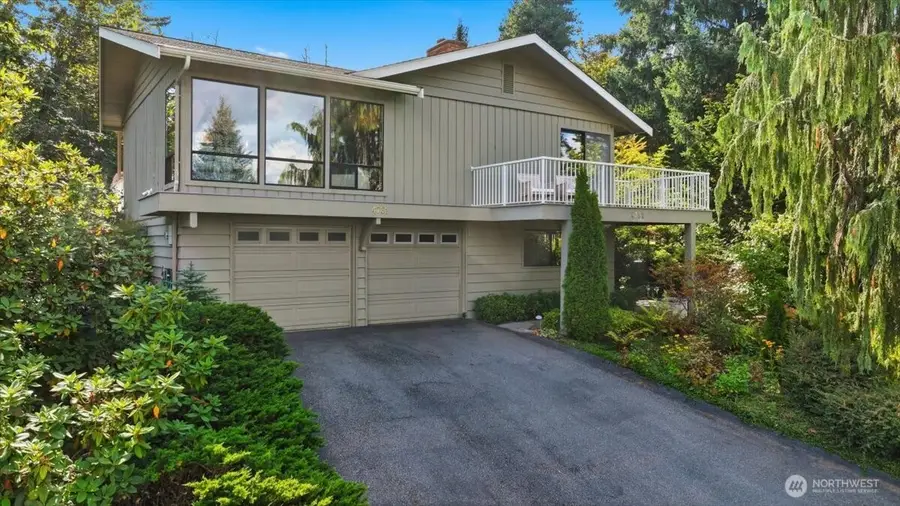4731 NE 201st Place, Lake Forest Park, WA 98155 - #3