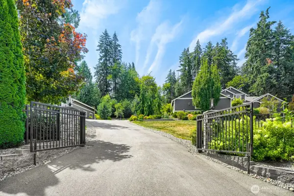 3916 Waller Road E, Tacoma, WA 98443