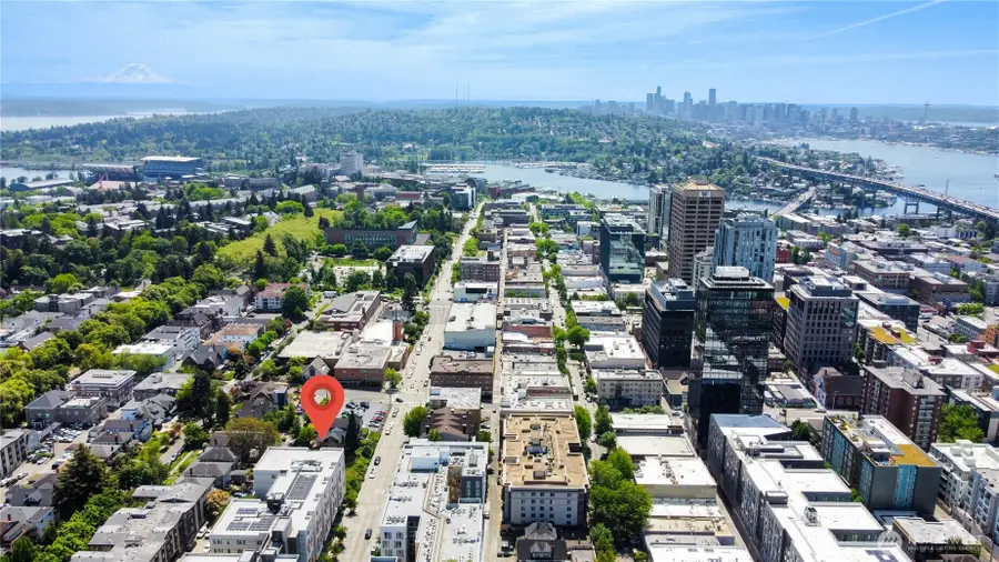 4722 - 4730 15th Avenue Ne, Seattle, WA 98105 - #2
