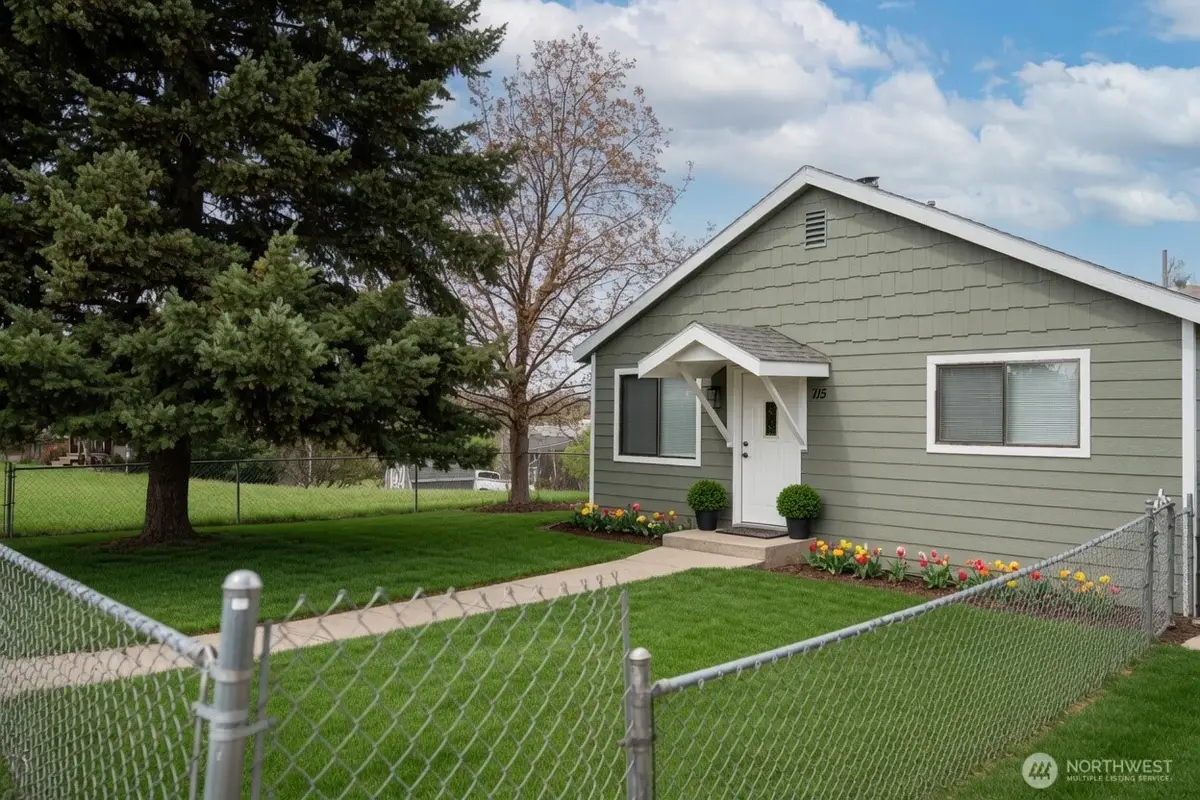 715 S Court Street, Goldendale, WA 98620 - #1