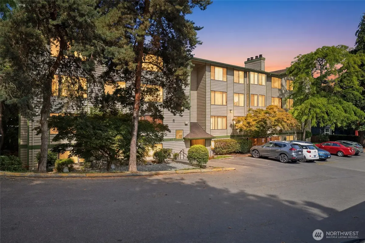 9512 1st Avenue Ne #202, Seattle, WA 98115 - #1