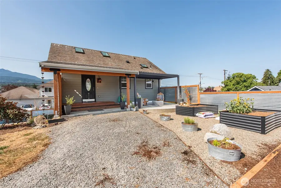 814 Caroline Street, Port Angeles, WA 98362 - #2
