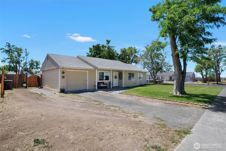 1232 Arlington Drive, Moses Lake, WA 98837 - #3