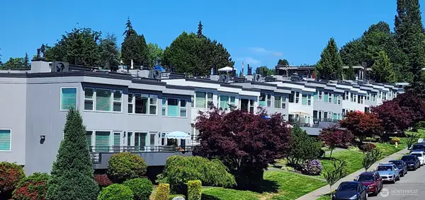 10108 NE 63rd Street, Kirkland, WA 98033