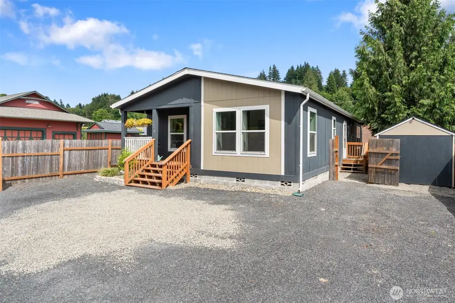 1018 SE Front Street, Winlock, WA 98596 - #2