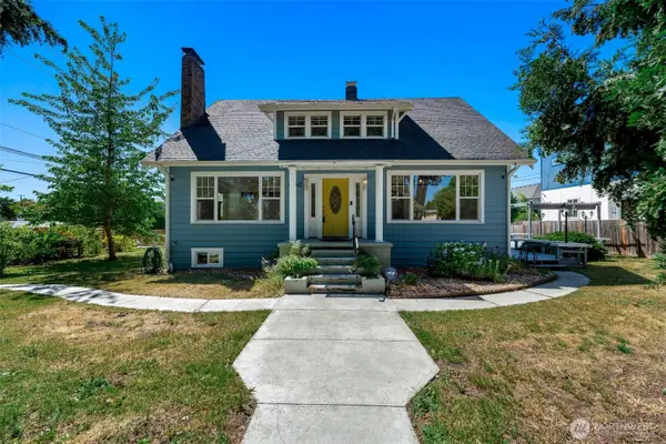3540 S Kenyon St, Seattle, WA 98118