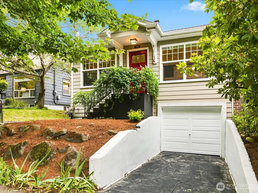 6742 7th Avenue Nw, Seattle, WA 98117 - #3