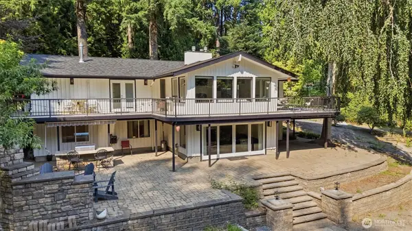 20425 Little Bearcreek Road, Woodinville, WA 98072