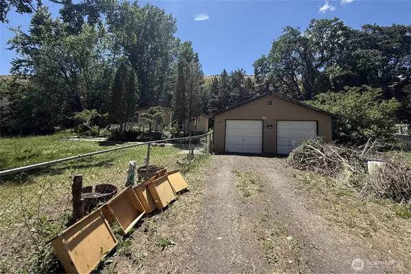 20 E Tampico Park Road, Yakima, WA 98903