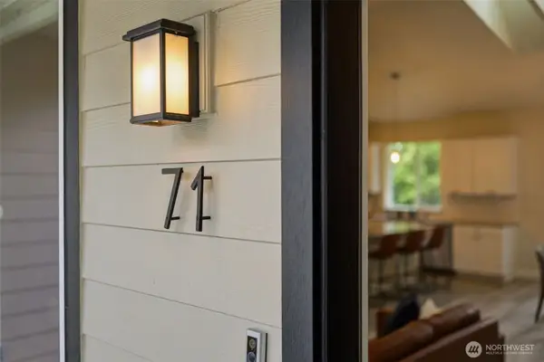71 E Connemara Way, Shelton, WA 98584