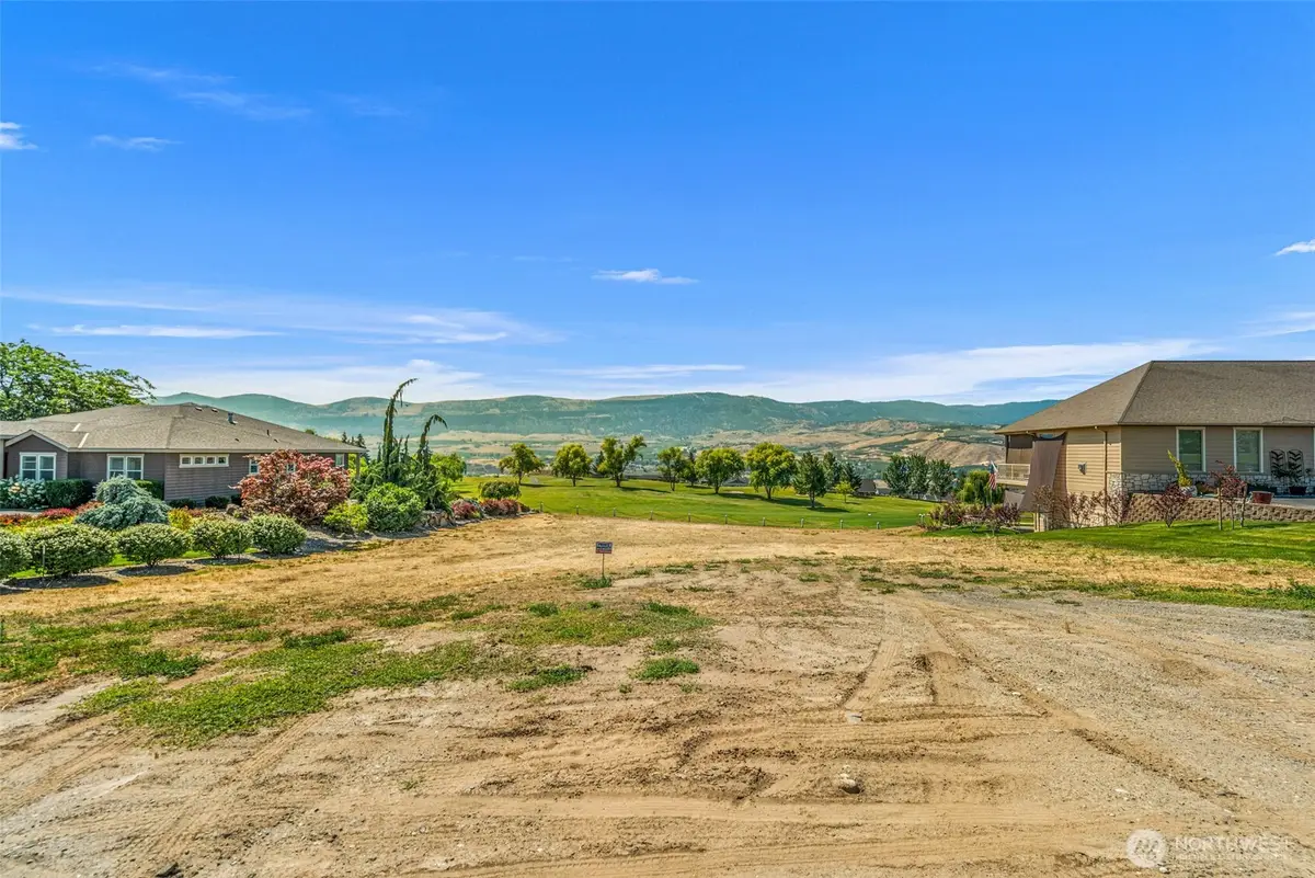 2820 8th Street Se #6, East Wenatchee, WA 98802 - #1