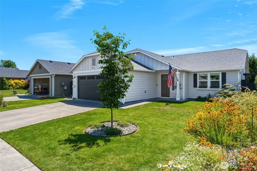 1251 SW Greeley Street, College Place, WA 99324 - #2