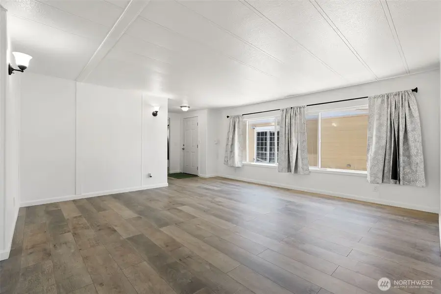 1900 Broadway Avenue #11, Hoquiam, WA 98550 - #3