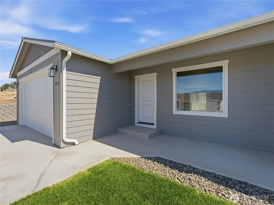 1975 N May Court, East Wenatchee, WA 98802 - #3
