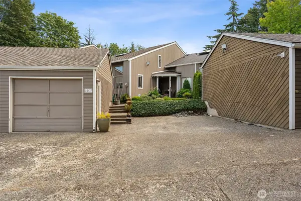2407 SE 8th Place, Renton, WA 98055