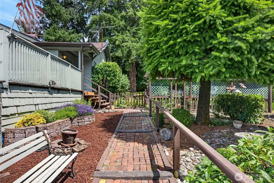 840 Crest Avenue, Kent, WA 98030 - #3