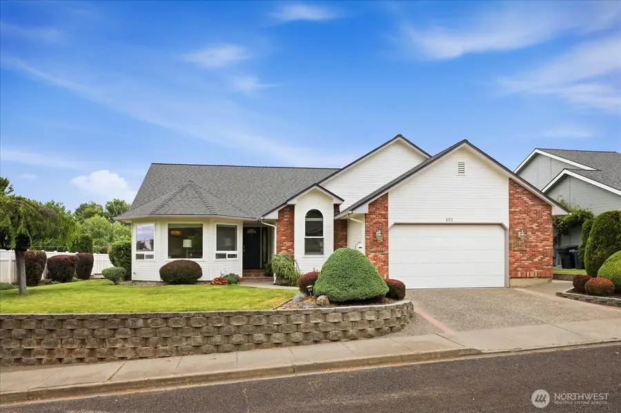 403 SE Stanford Place, College Place, WA 99324 - #2