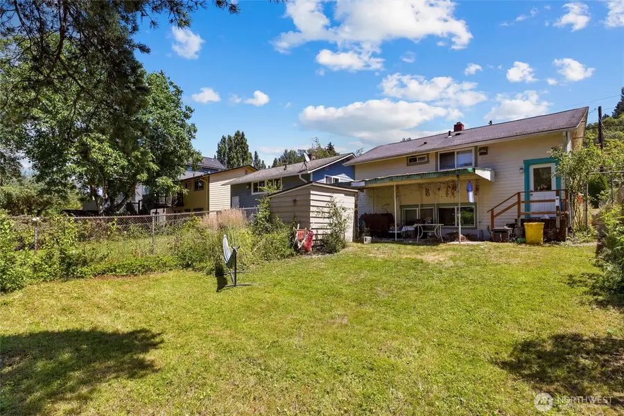 215 31st Avenue E, Seattle, WA 98112 - #2