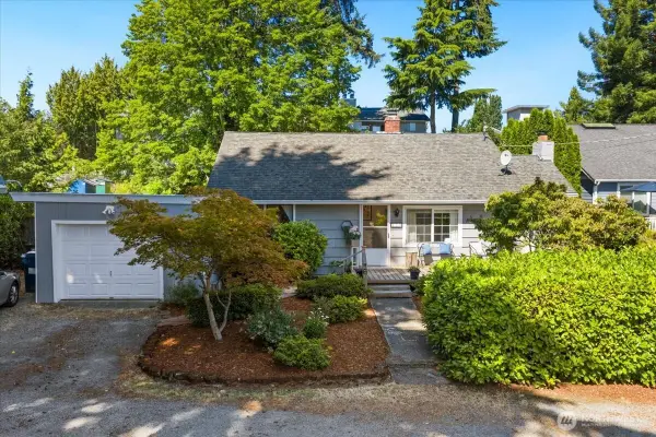 859 SW 132nd Street, Burien, WA 98146