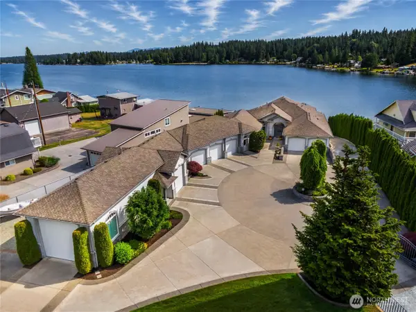14505 W Lake Goodwin Road, Stanwood, WA 98292
