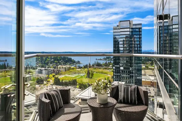 500 106th Avenue Ne #3211, Bellevue, WA 98004