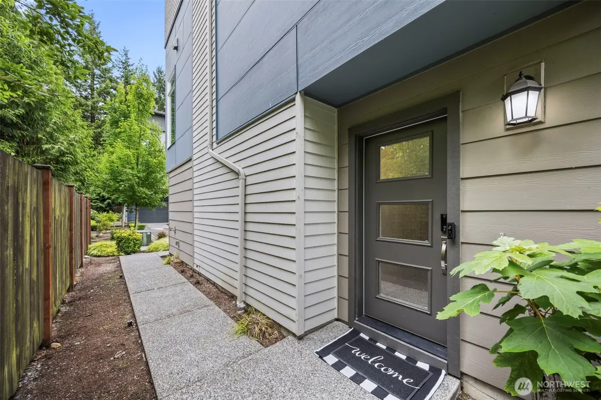 16201 Meadow Road #E4, Lynnwood, WA 98087 - #1