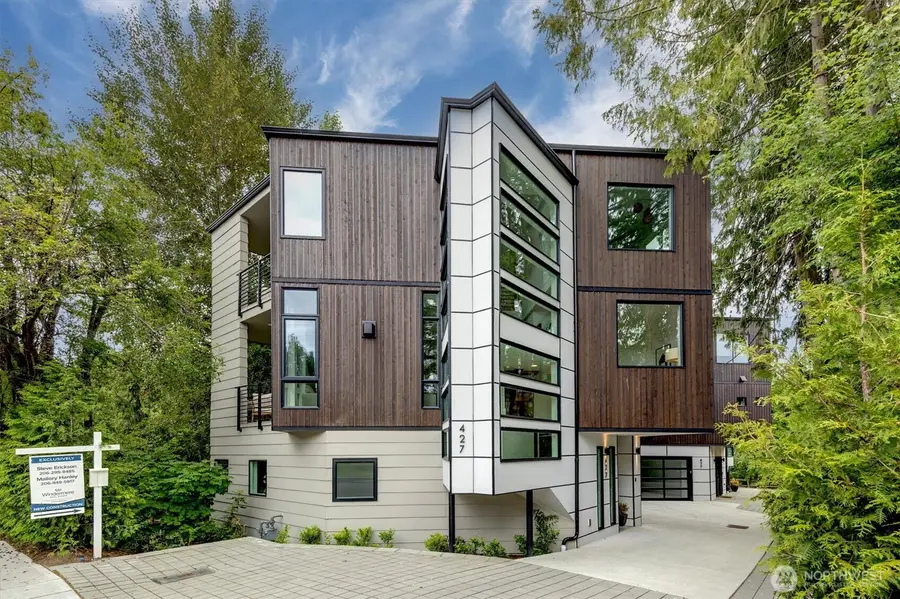 427 102nd Avenue Se, Bellevue, WA 98004 - #2