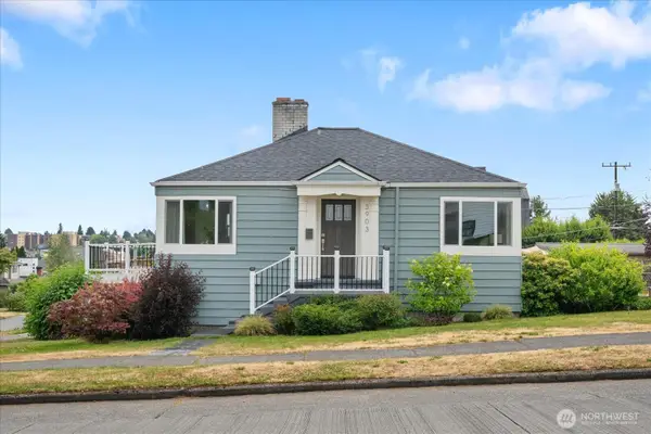 3903 SW Dakota Street, Seattle, WA 98116