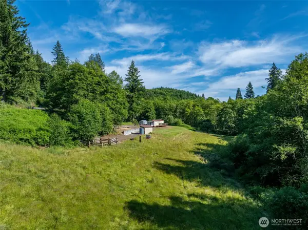 461 Kjesbu Road, Silver Creek, WA 98585