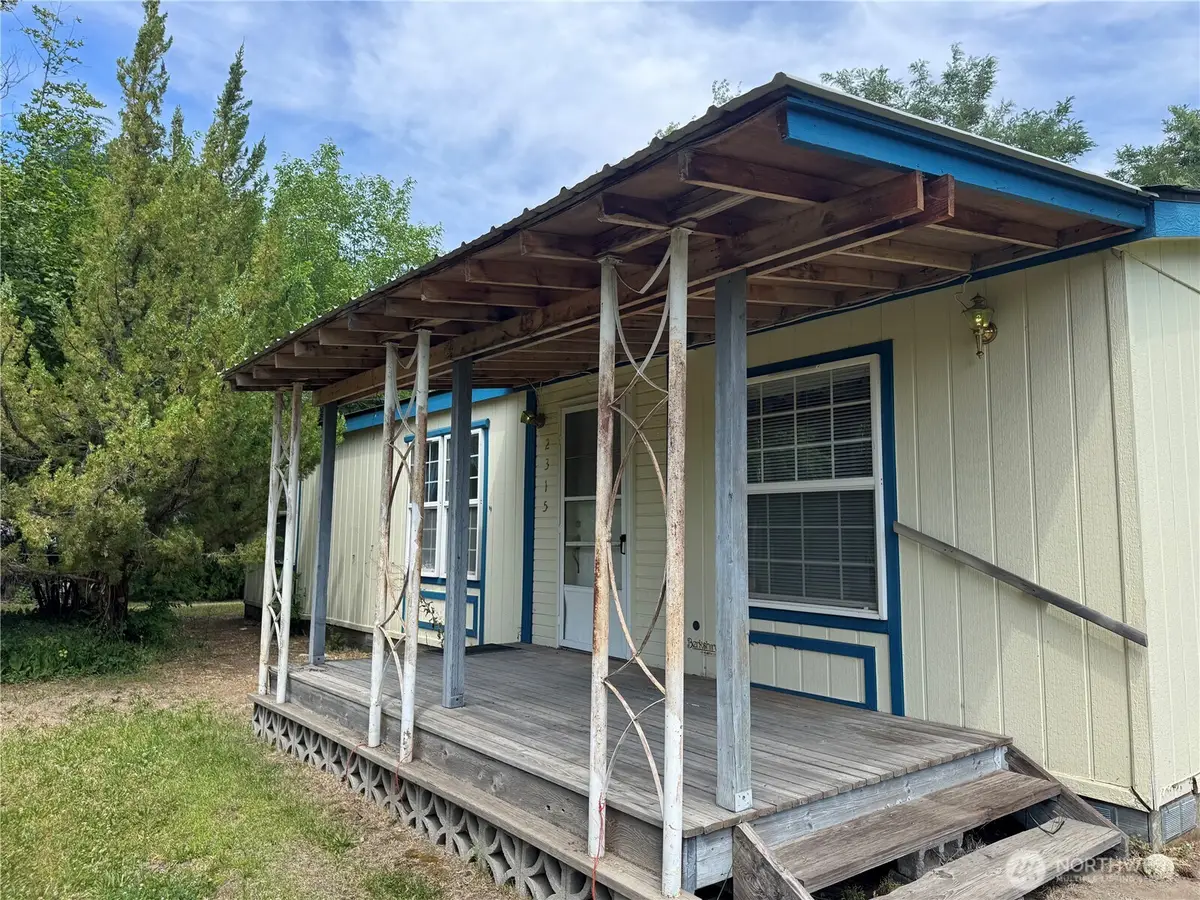 2315 NW Alan Avenue, East Wenatchee, WA 98802 - #1