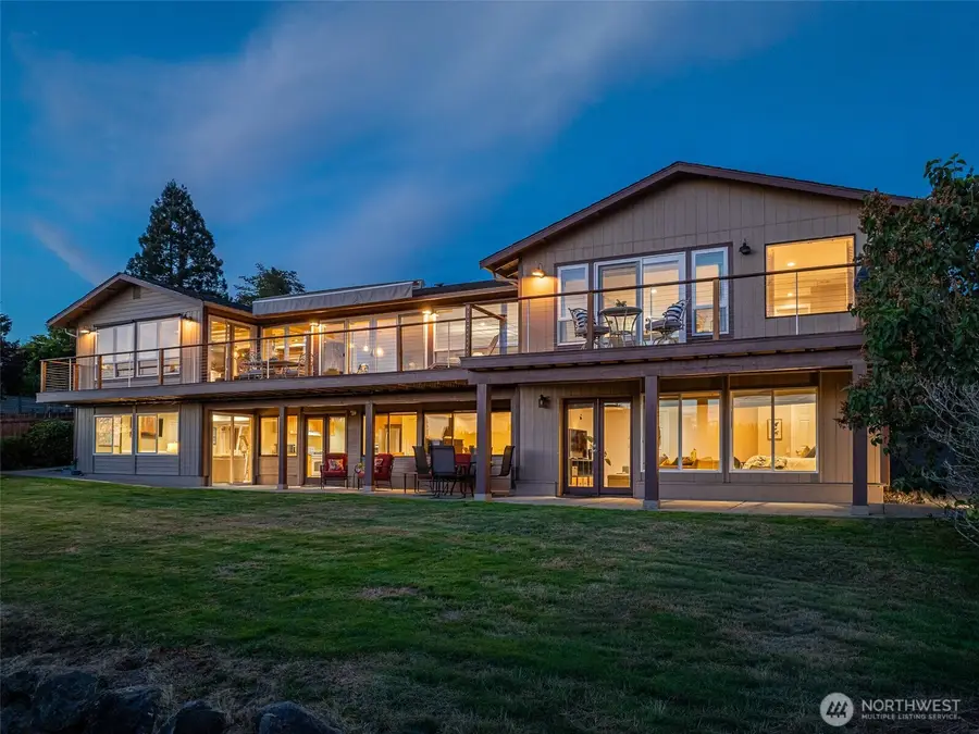 18631 2nd Avenue Sw, Normandy Park, WA 98166 - #2