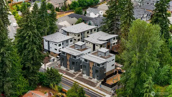 19218 77th Court Ne #101, Kenmore, WA 98028