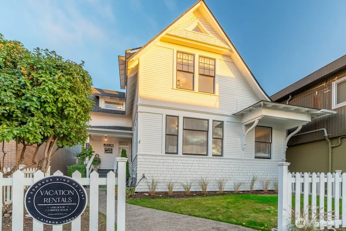 116 4th Avenue N, Edmonds, WA 98020 - #1