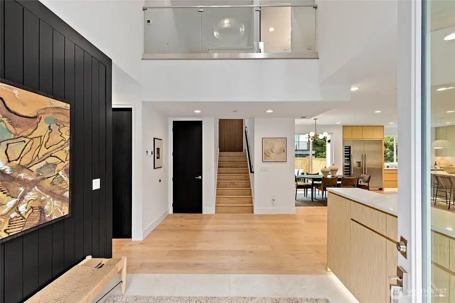 3983 162nd Place Nw, Bellevue, WA 98006 - #3