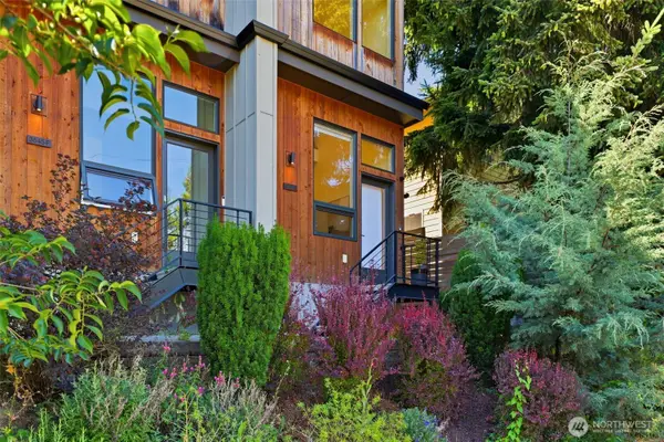 3645 22nd Avenue W #G, Seattle, WA 98199