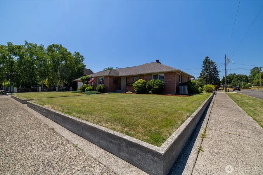727 K Street, Centralia, WA 98531 - #3