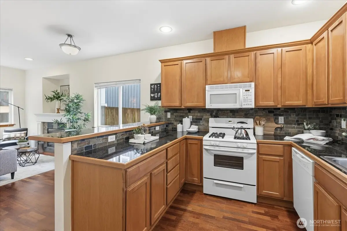 4736 Delridge Way Sw #B, Seattle, WA 98106 - #1