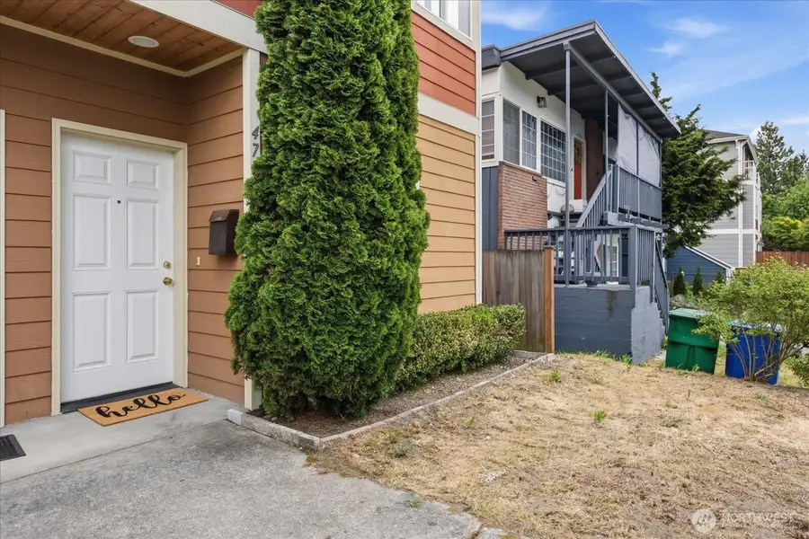 4736 Delridge Way Sw #B, Seattle, WA 98106 - #3