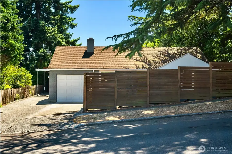 3741 SW 106th Street, Seattle, WA 98146 - #3