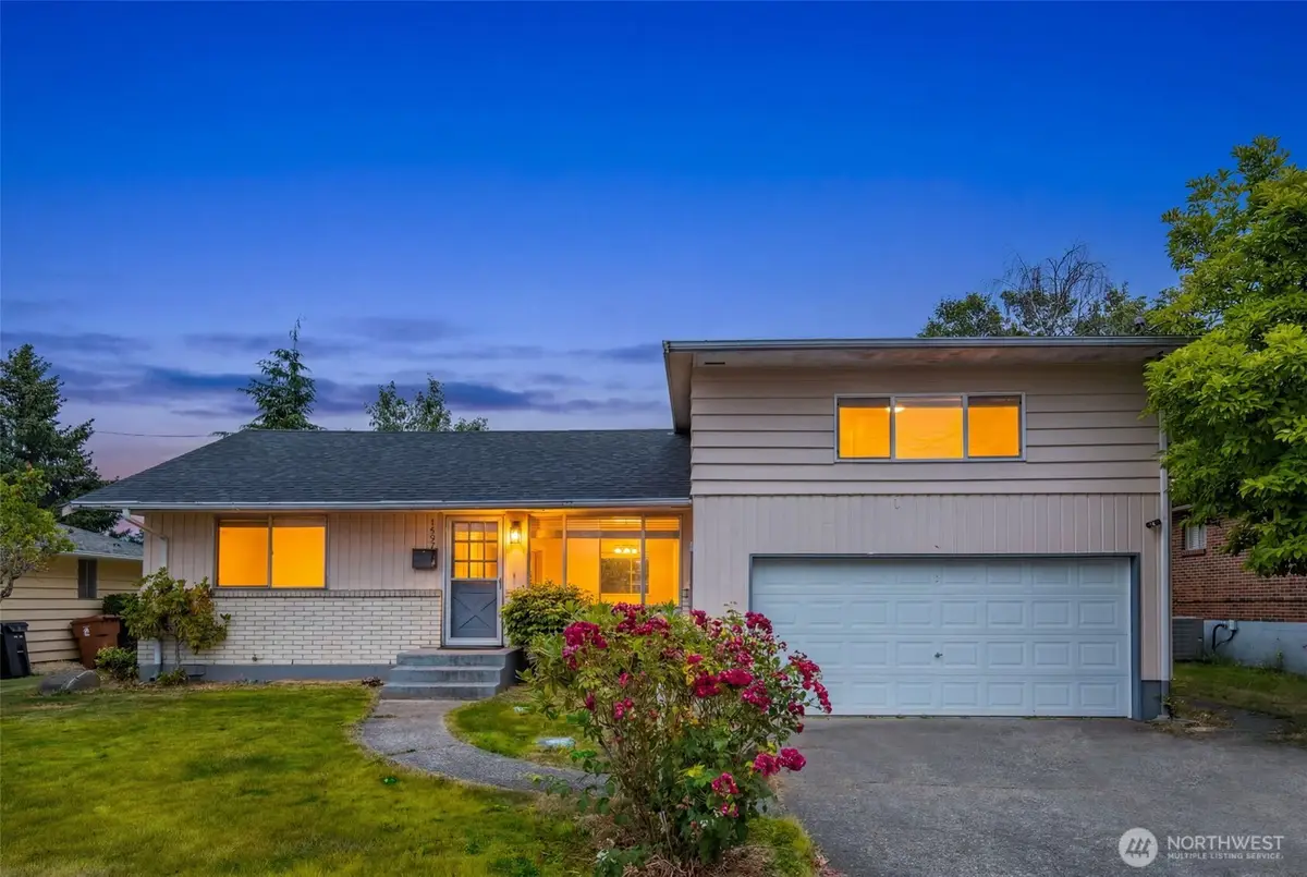 1633 S Geiger, Tacoma, WA 98465 - #1