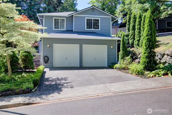 5208 213th Place Sw, Mountlake Terrace, WA 98043