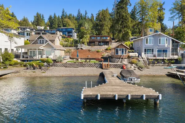 2717 E Lake Sammamish Parkway Se, Sammamish, WA 98075