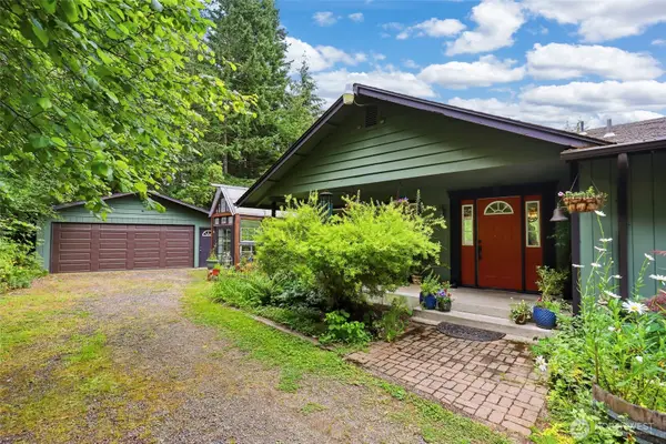 4811 Ashram Lane Nw, Olympia, WA 98502