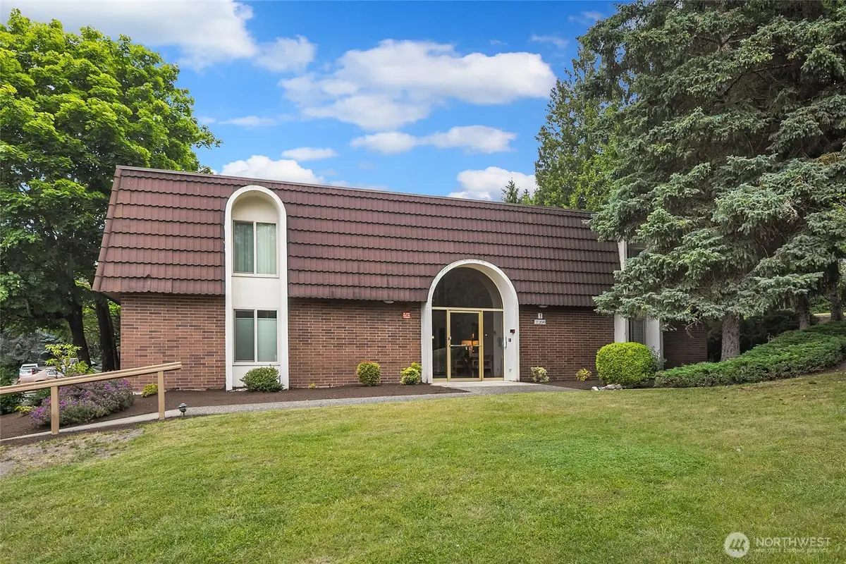 11208 NE 68th #114, Kirkland, WA 98033 - #1