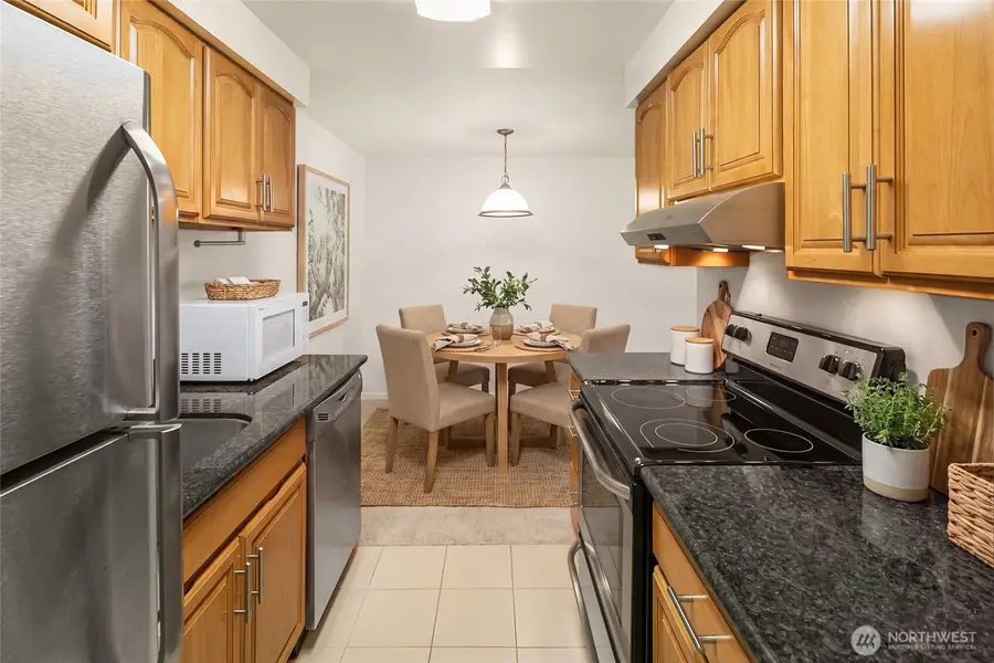 11208 NE 68th #114, Kirkland, WA 98033 - #2