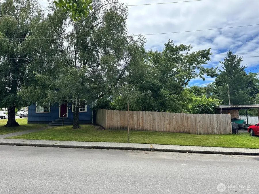 420 Warren St, Mount Vernon, WA 98273 - #2