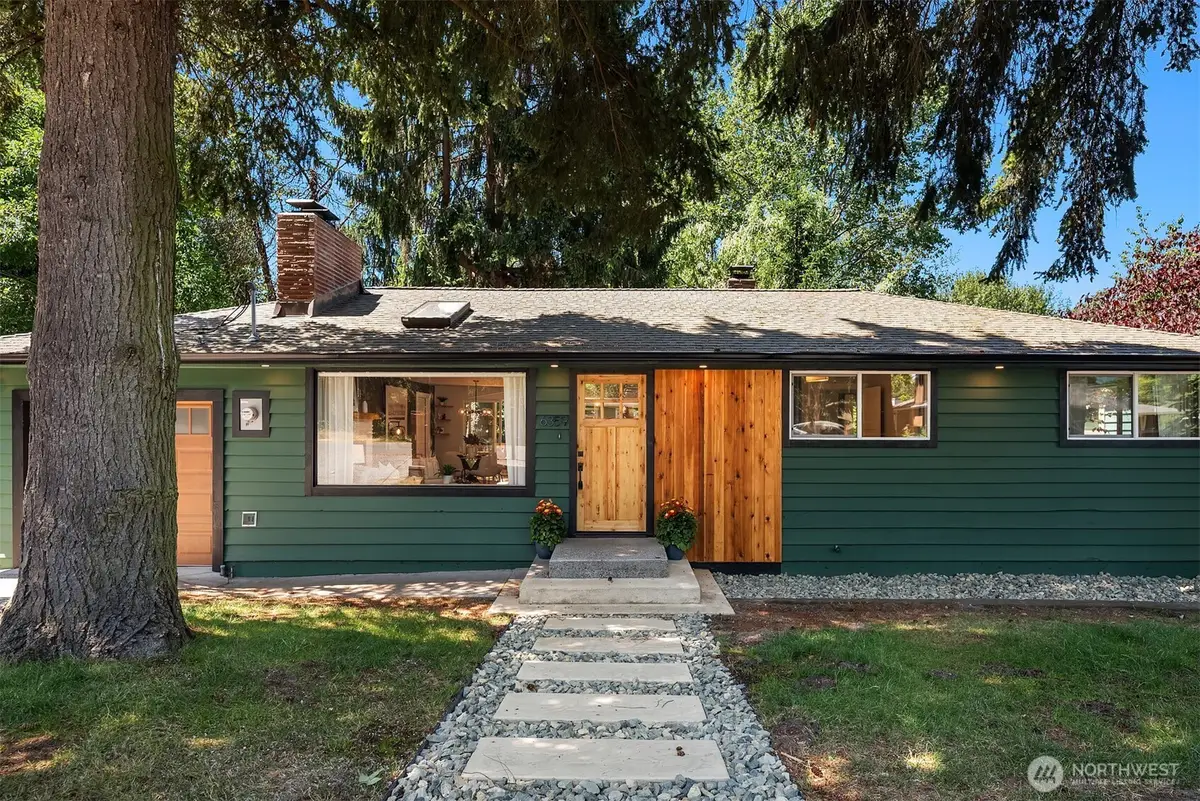 6359 18th Avenue Sw, Seattle, WA 98106 - #1